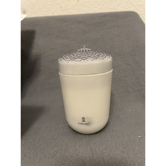 Llardo Other - Lladró Echoes of Nature Candle. A Secret Orient Scent